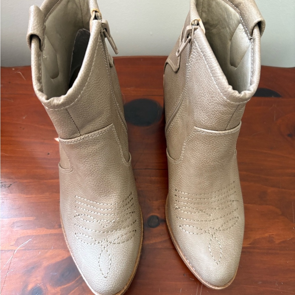 Elegant Taupe Ankle Boots
